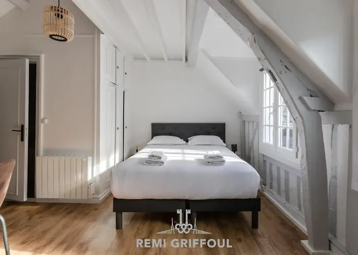 La Capucine Lovely Center